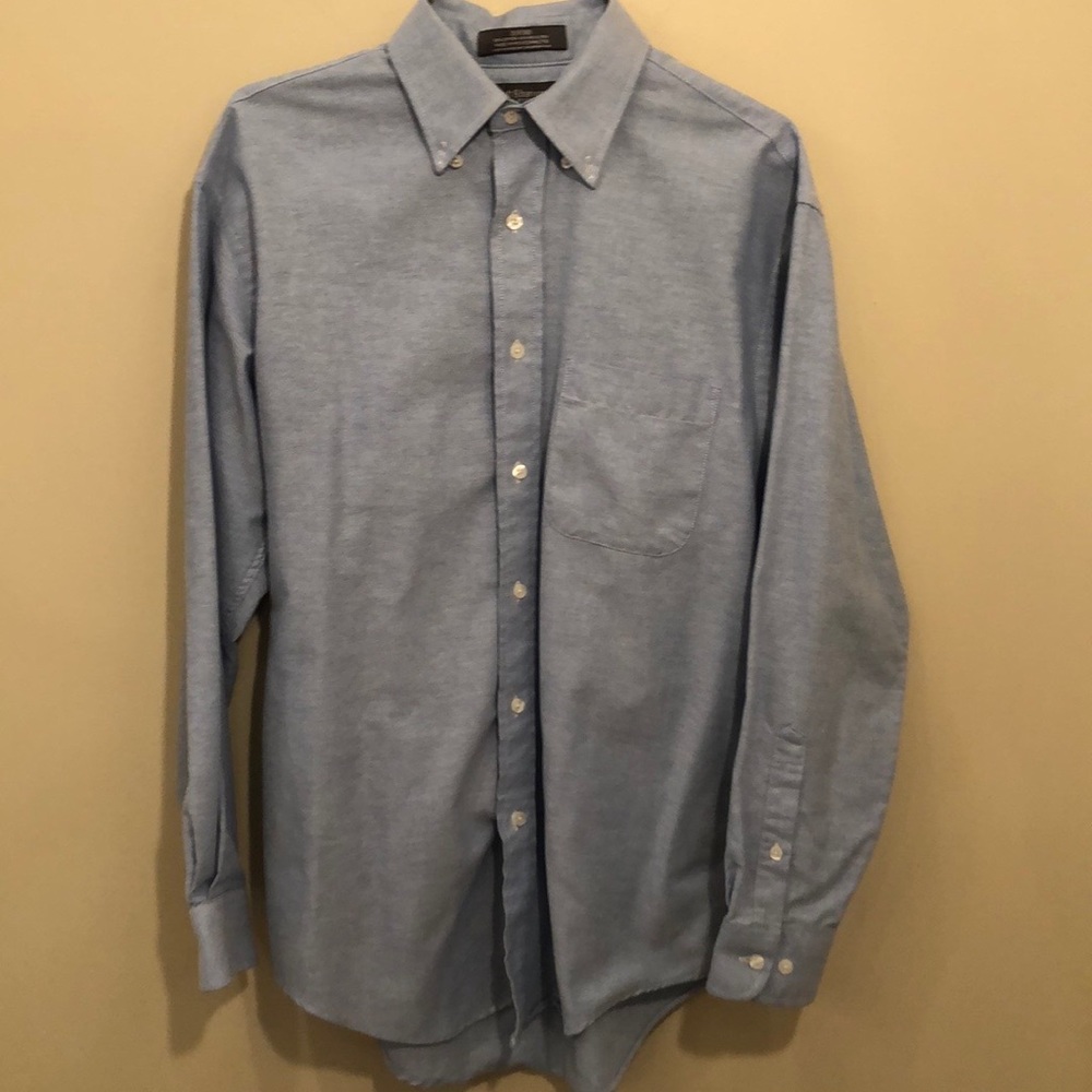 Croft & Barrow Oxford dress shirt men’s light blue 15 32/33 wrinkle resistant